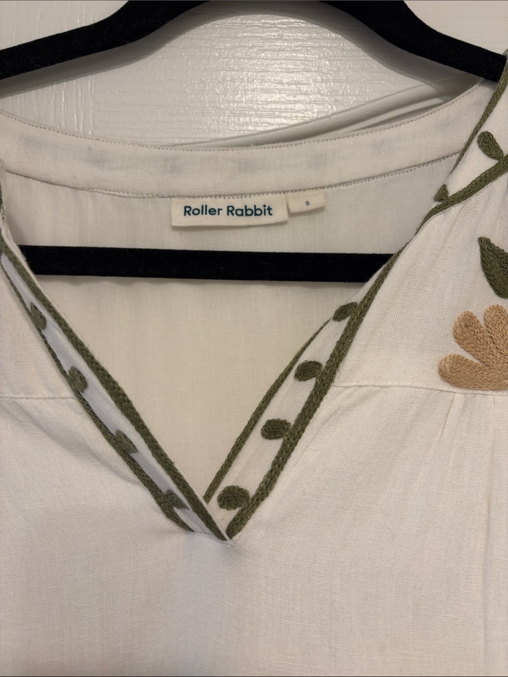 Roller Rabbit White V-Neck Tunic with Olive Embroidery